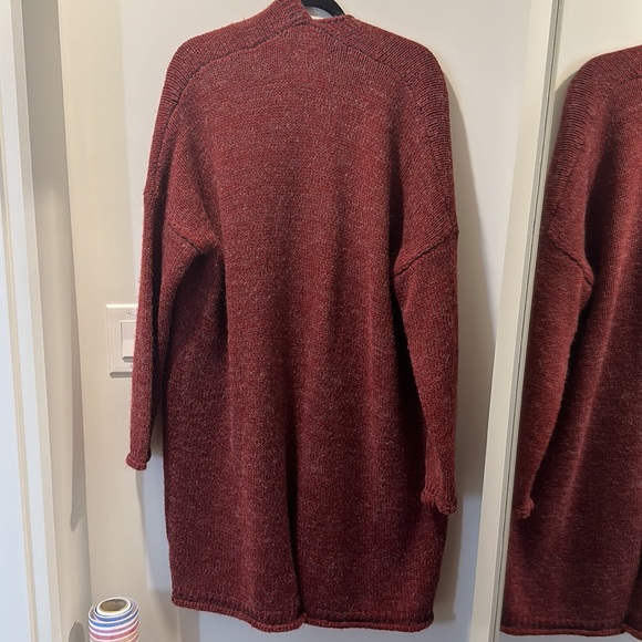 Red Oversized Sweater - Picture 2 of 3